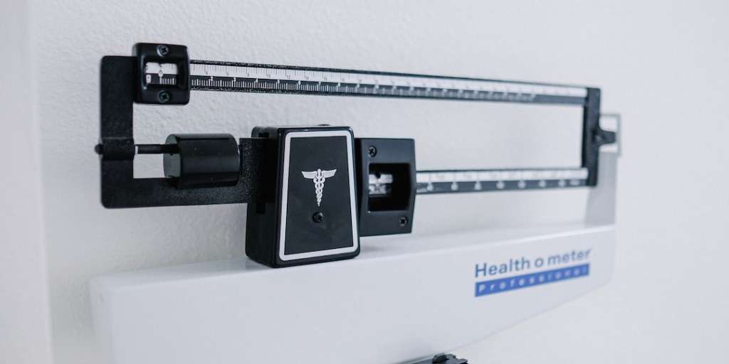 A scale displaying significant weight loss, symbolizing the achievement of 'Lose 20 Pounds in a Month'.
