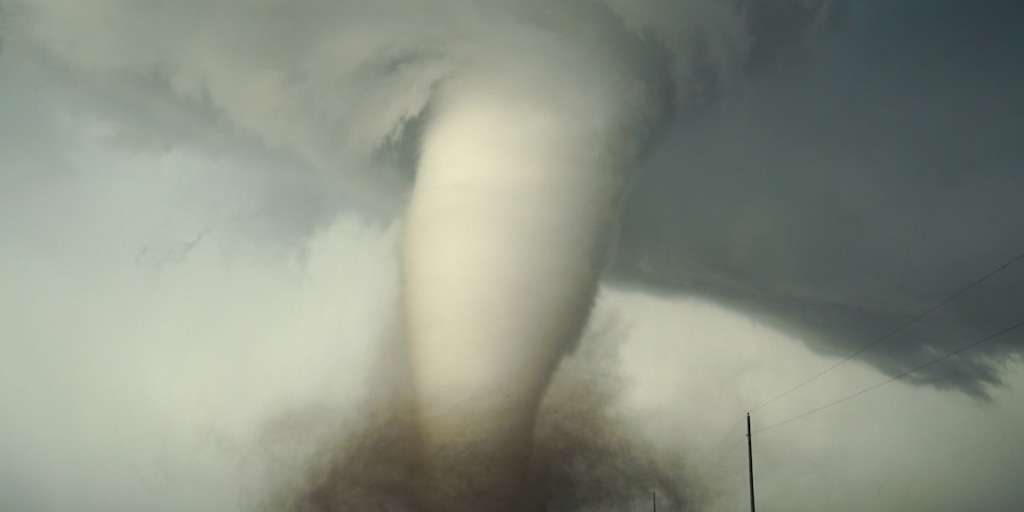 tornado formation, how tornadoes happen, tornado safety