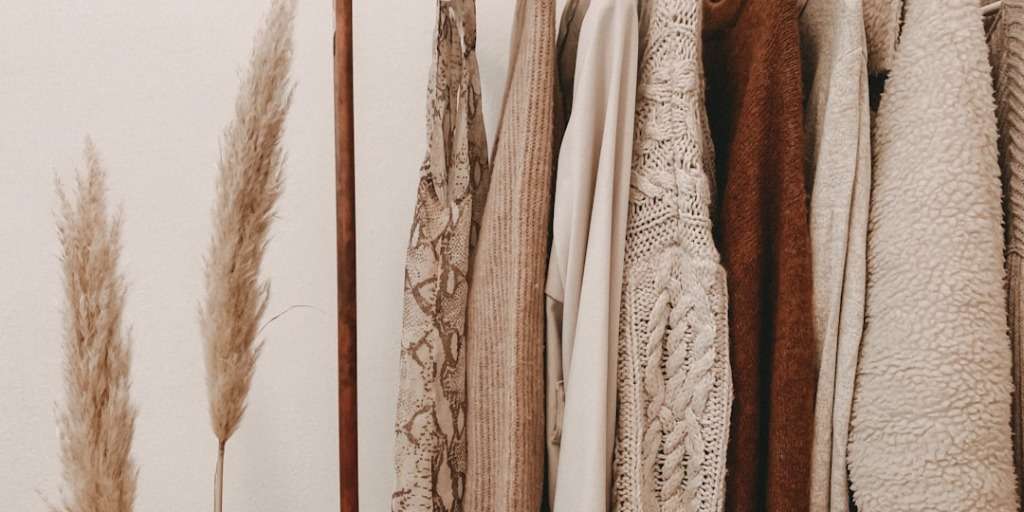 eco-friendly wardrobe with high quality and long-lasting articles of clothing. Straying away from fast fashion.